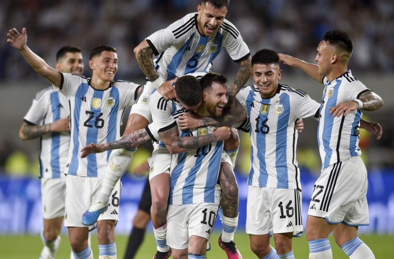 Đội tuyển Argentina đại diện cho môn bóng đá nam của Argentina